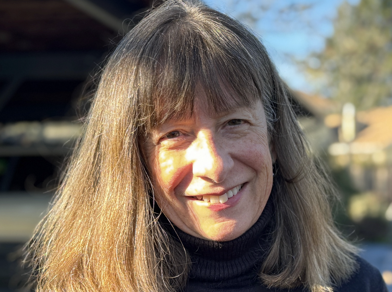 Debbie Mourey headshot